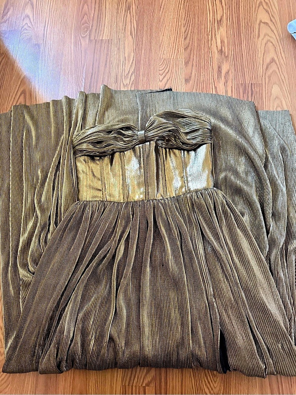 Bronx & Banco Gold Pleated Mini Dress Like New - Picture 4 of 5
